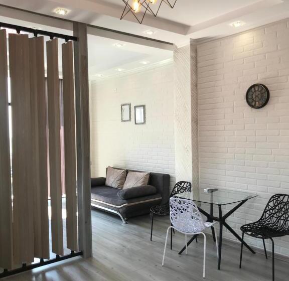 استودیوی استاندارد, Chaika