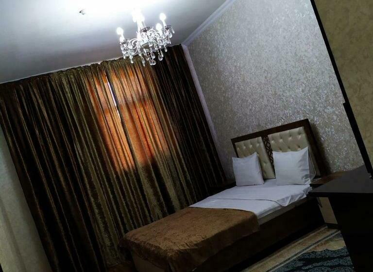 חדר סטנדרט, Ratmina