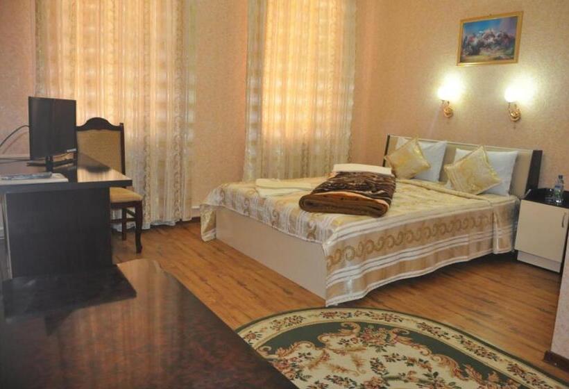 חדר סטנדרט, Ratmina