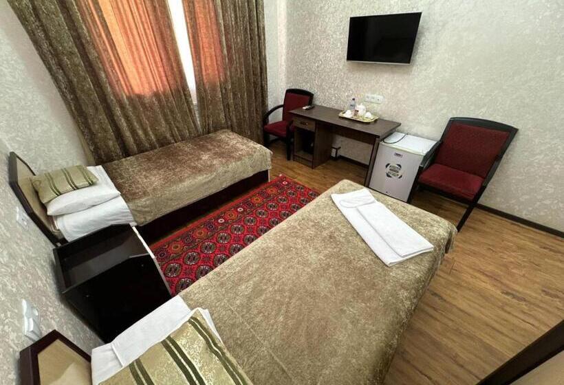 חדר סטנדרט, Ratmina