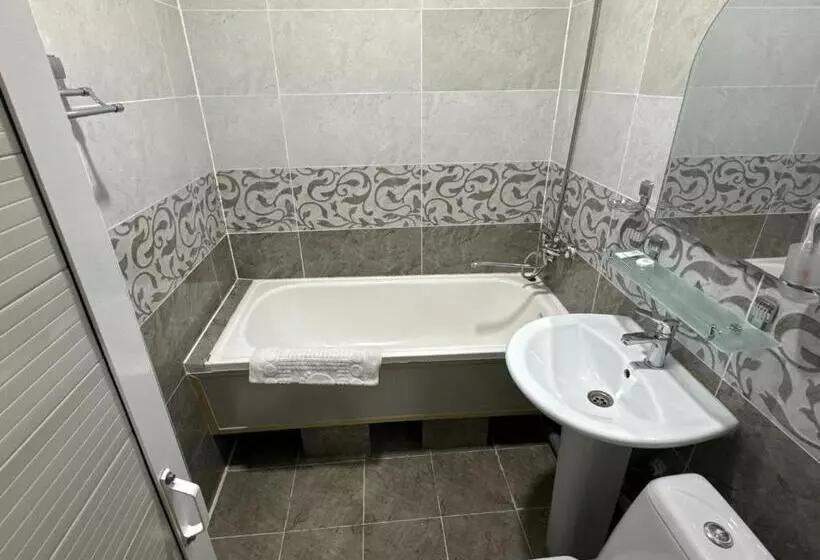 Quarto standart individual, Ratmina
