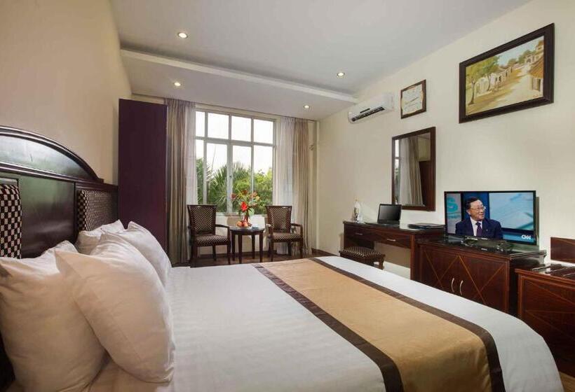 اتاق سوپریور, Tqt