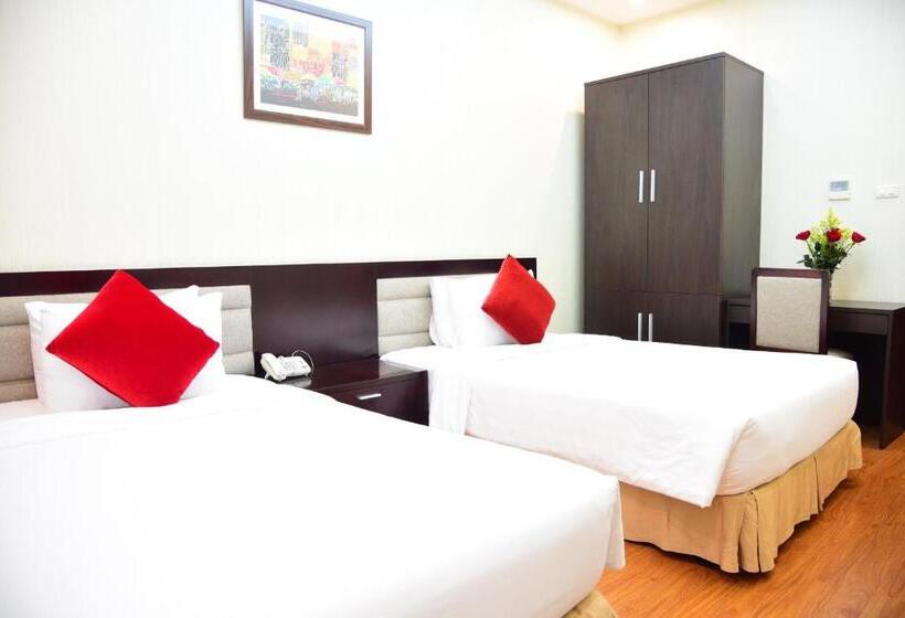 اتاق سوپریور با چشم‌انداز شهر, Tqt