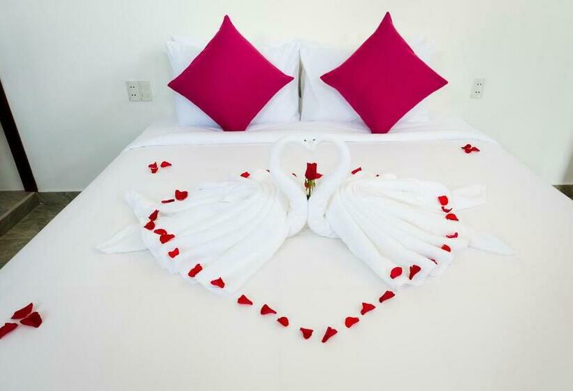 اتاق استاندارد با چشم‌انداز استخر, Unity Villa