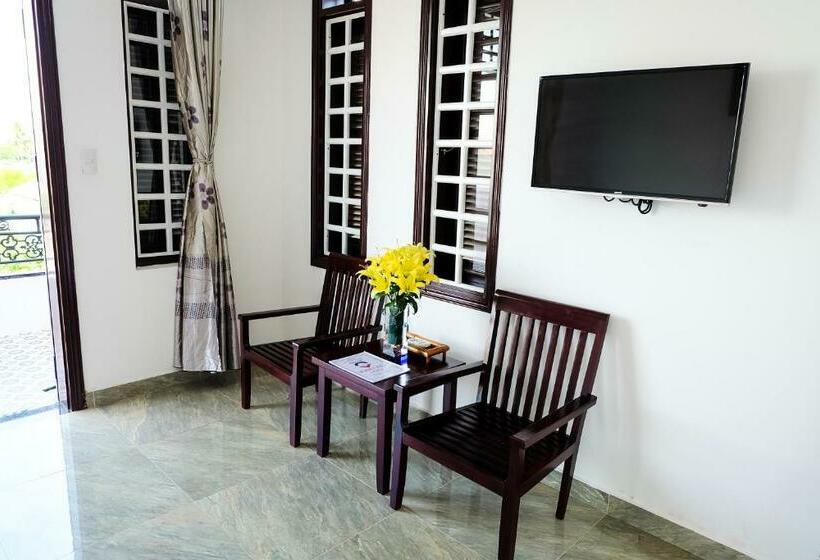 اتاق استاندارد با چشم‌انداز استخر, Unity Villa