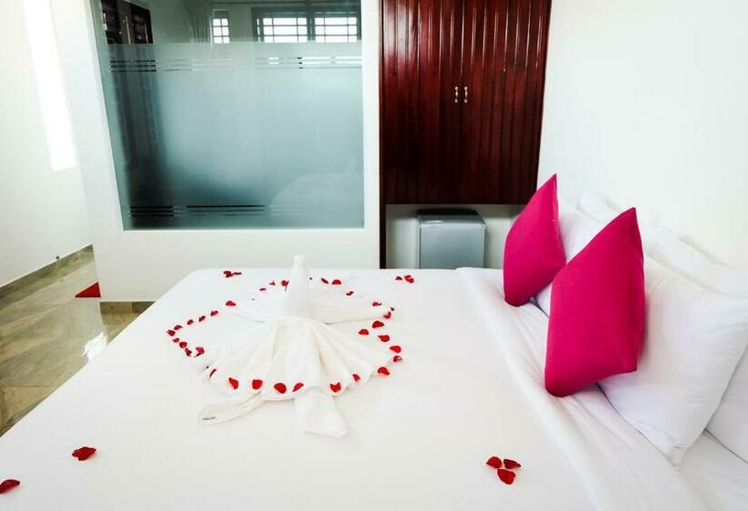 اتاق استاندارد با چشم‌انداز استخر, Unity Villa