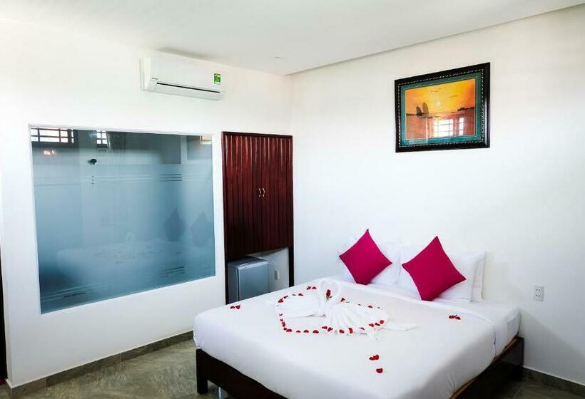 اتاق استاندارد با چشم‌انداز استخر, Unity Villa