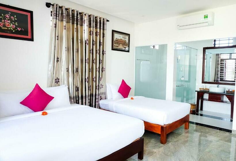 اتاق استاندارد با چشم‌انداز استخر, Unity Villa