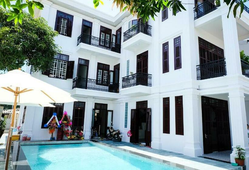 اتاق خانوادگی, Unity Villa