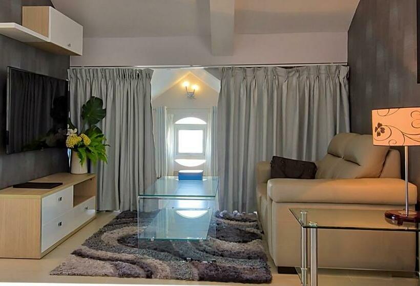 سوییت با چشم‌انداز کوه, The Wind Boutique Resort