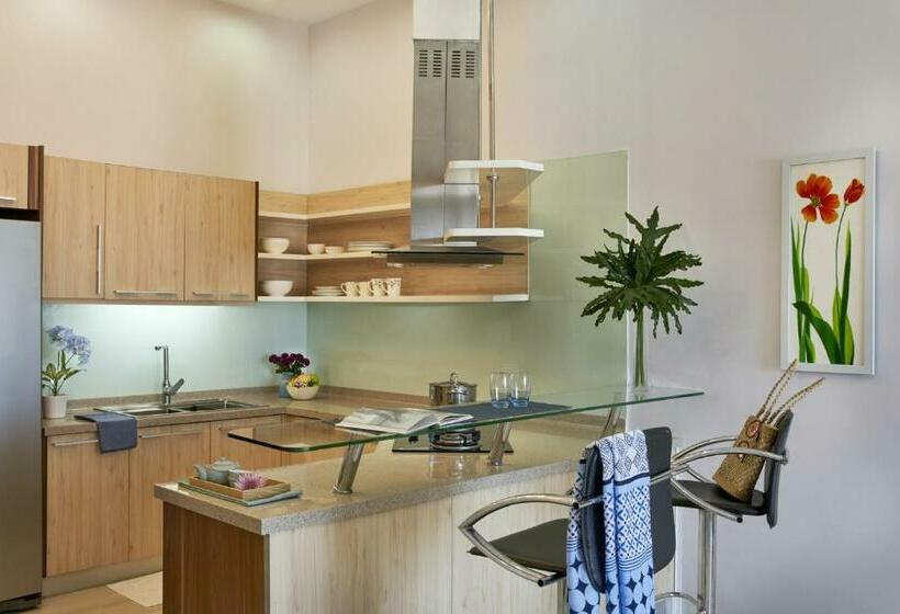 سوییت با چشم‌انداز کوه, The Wind Boutique Resort