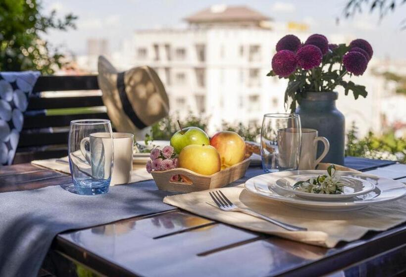 سوییت با چشم‌انداز کوه, The Wind Boutique Resort