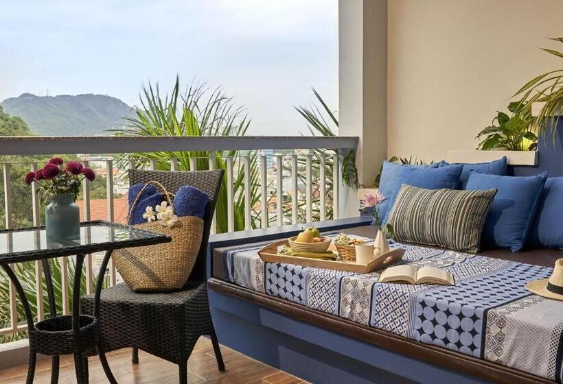 سوییت با چشم‌انداز کوه, The Wind Boutique Resort