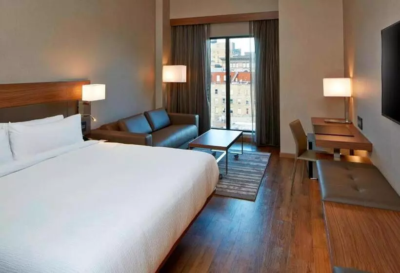身障者適用キングサイズベッドルーム, Ac Hotel By Marriott Minneapolis Downtown