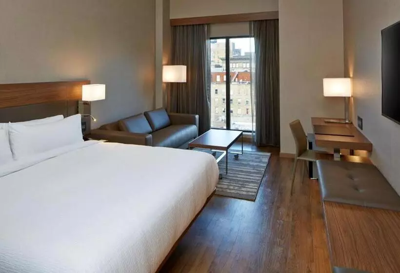 身障者適用キングサイズベッドルーム, Ac Hotel By Marriott Minneapolis Downtown