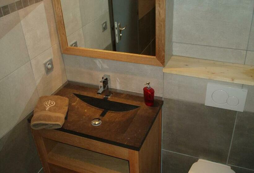 Quarto Quádruplo Estandar, Chalet Rum Doodle