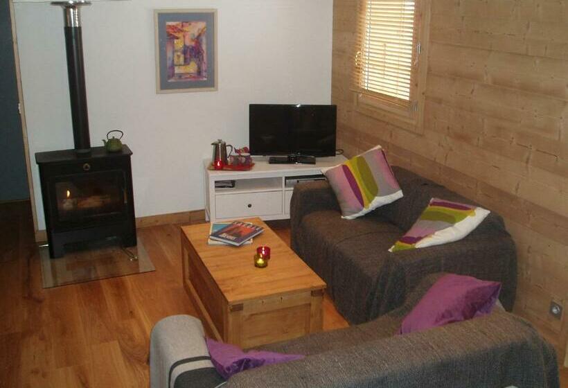 Quarto Quádruplo Estandar, Chalet Rum Doodle