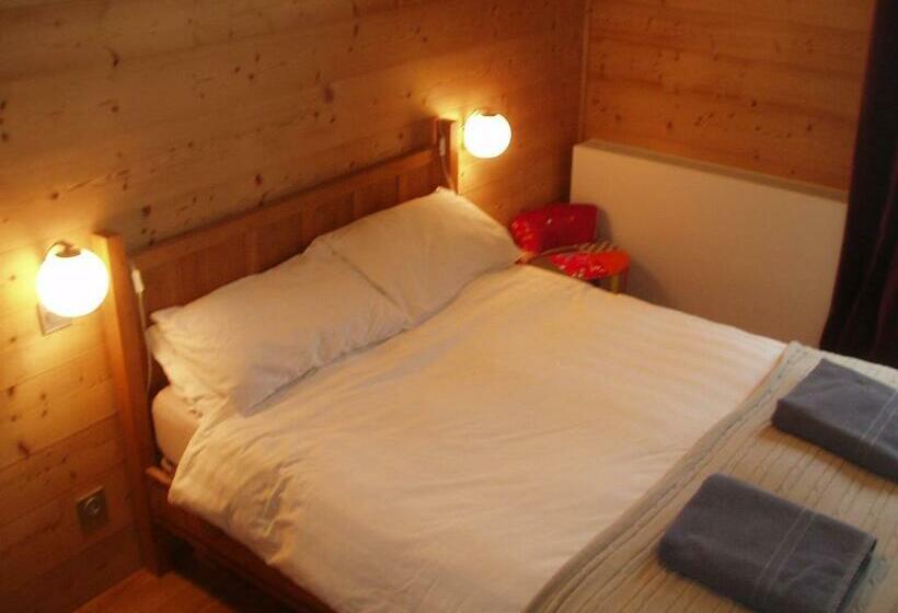 Quarto Quádruplo Estandar, Chalet Rum Doodle