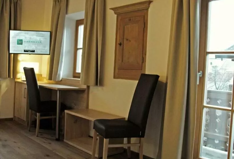 اتاق استاندارد با بالکن, Mammhofer Suite & Breakfast