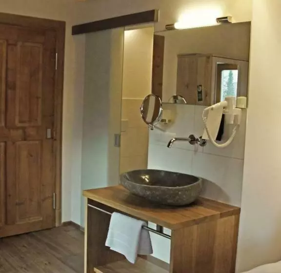 اتاق استاندارد با بالکن, Mammhofer Suite & Breakfast