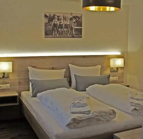 سوئیت با بالکن, Mammhofer Suite & Breakfast