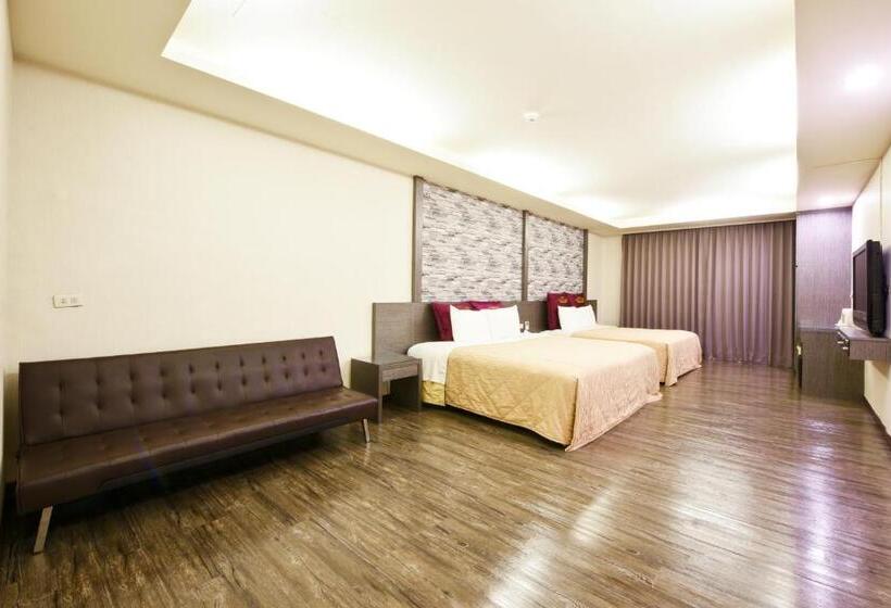 اتاق اکونومی, Carnival Motel