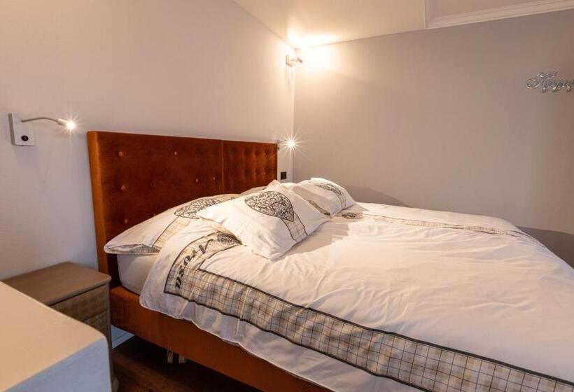 سوییت جونیور, Home Hotel Arosa