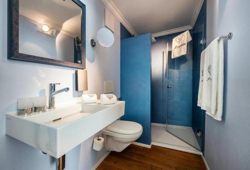 اتاق سوپریور, Home Hotel Arosa