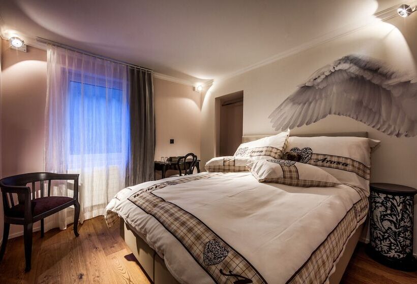 اتاق استاندارد یک نفره, Home Hotel Arosa
