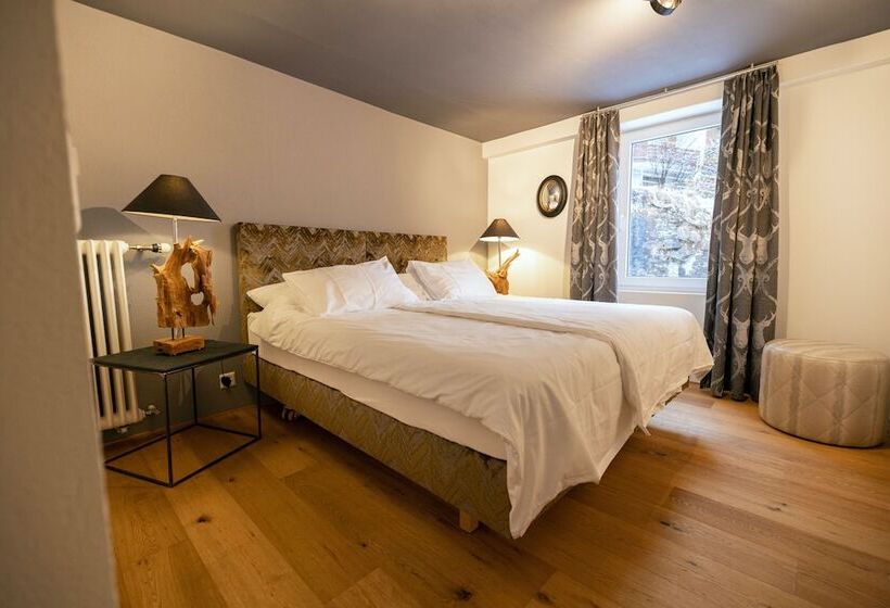 آپارتمان 2 خوابه, Home Hotel Arosa