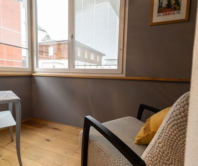 آپارتمان 2 خوابه, Home Hotel Arosa