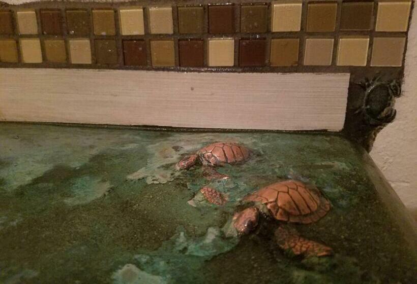 キングサイズベッドのスタンダードルーム, Aloha Crater Lodge