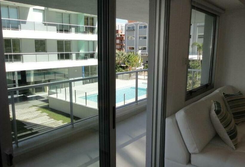 آپارتمان 1 خوابه با چشمانداز استخر, Arenas Del Mar