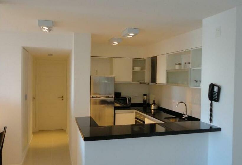 آپارتمان 1 خوابه با چشمانداز استخر, Arenas Del Mar