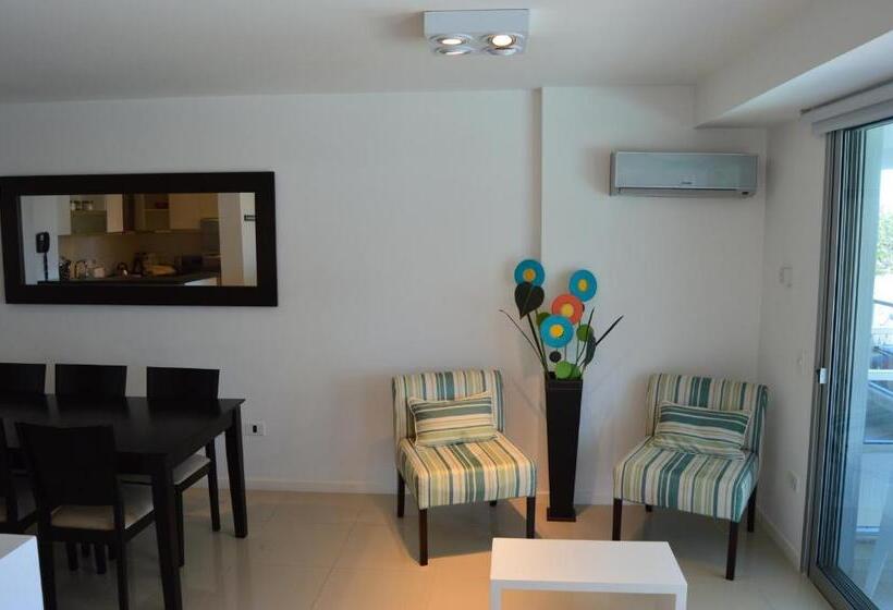 آپارتمان 1 خوابه با چشمانداز استخر, Arenas Del Mar