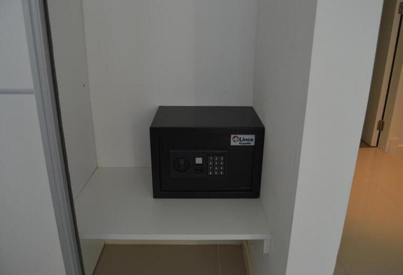 آپارتمان 1 خوابه با چشمانداز دریا, Arenas Del Mar