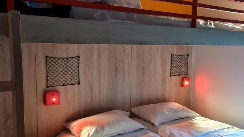 غرفة قياسية حمام مشترك, F1 Frejus Roquebrune Sur Argens