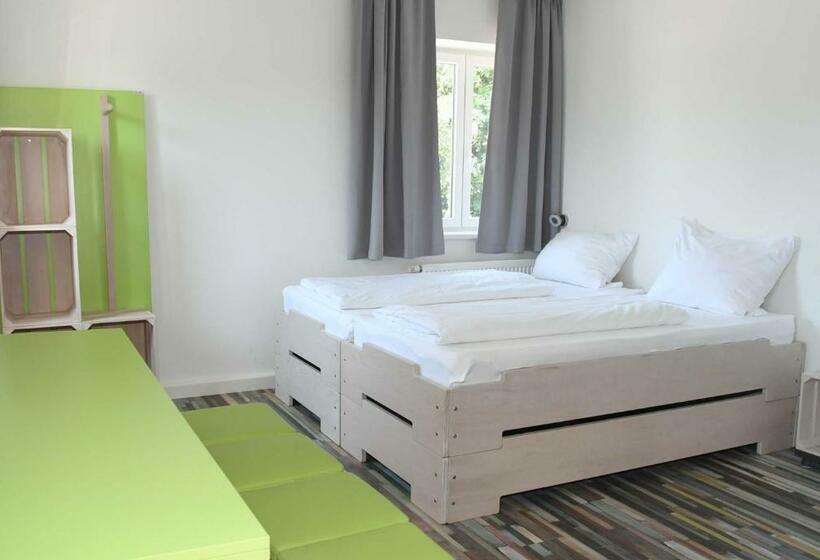 Quarto standard, Hostel Art & Style