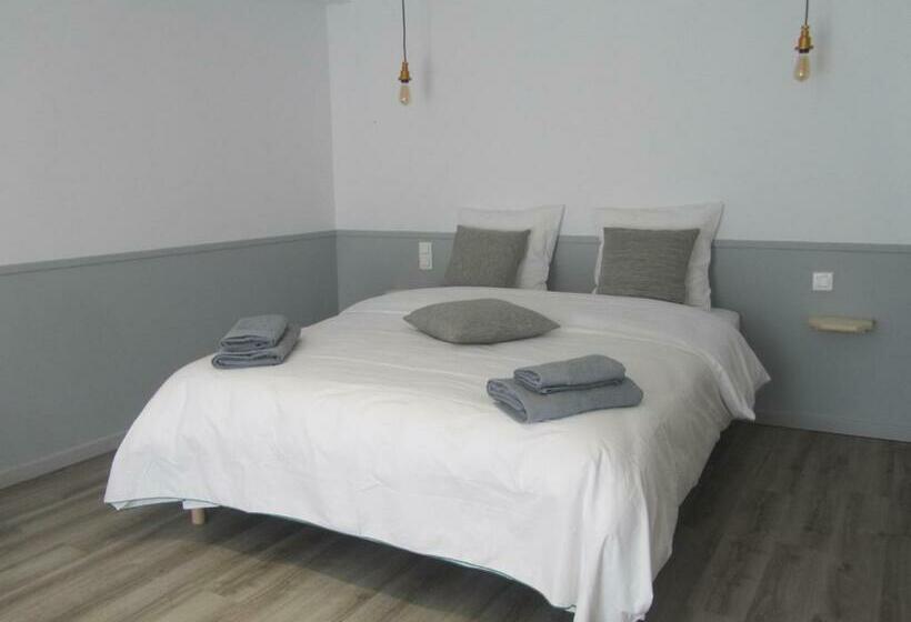 스탠다드 룸, Hôtel Restaurant Le Saint Marc