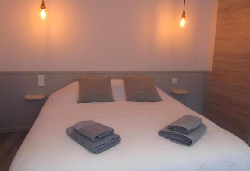 غرفة ديلوكس, Hôtel Restaurant Le Saint Marc