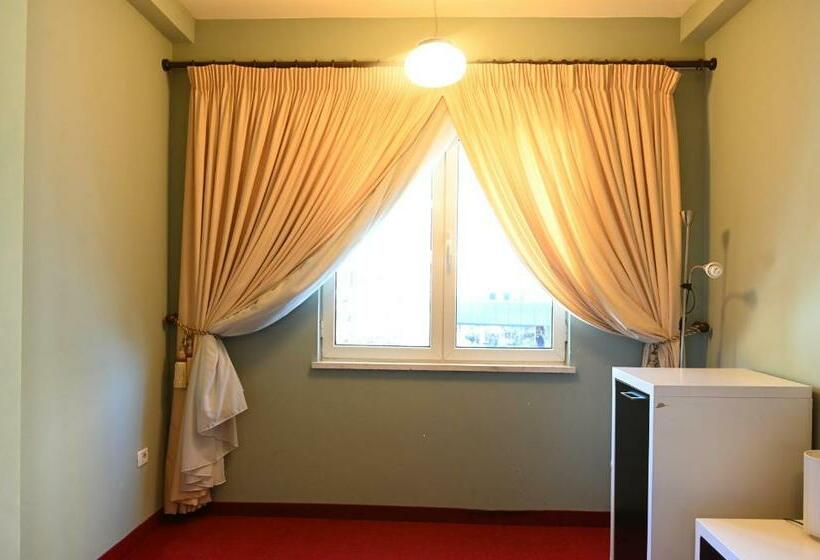 스탠다드 룸, Liss