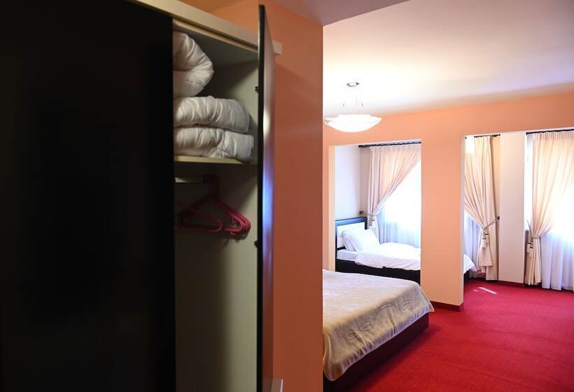 스탠다드 트리플 룸, Liss