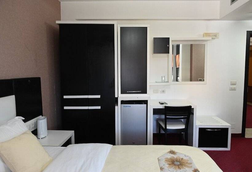 스탠다드 룸, Liss