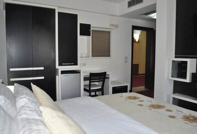 스탠다드 룸, Liss