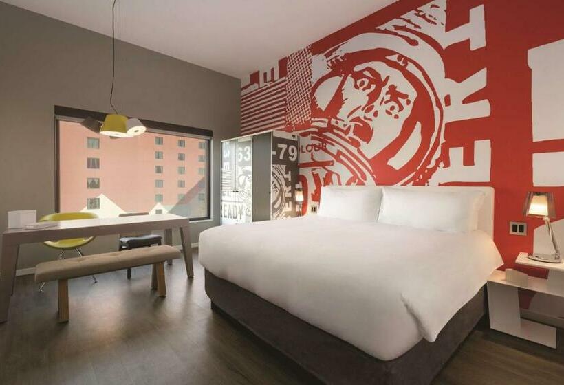 Студио Стандарт Кровать Кинг, Radisson Red Minneapolis Downtown