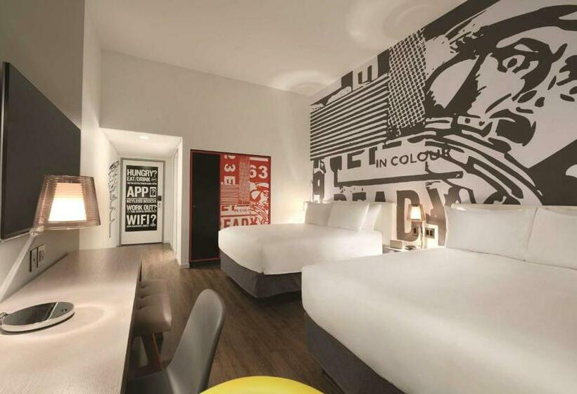 标准工作室, Radisson Red Minneapolis Downtown