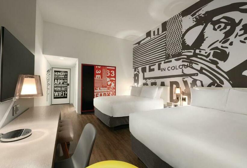 Студия Стандарт, Radisson Red Minneapolis Downtown