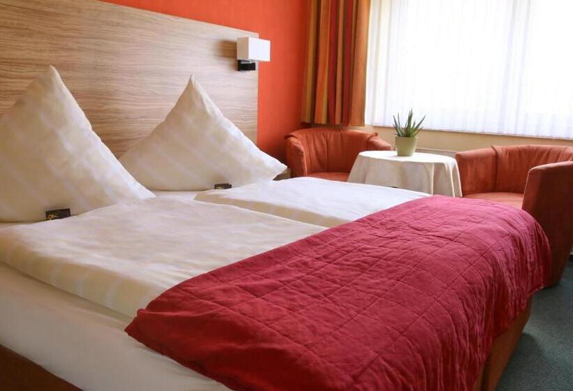 スタンダードルーム, Restaurant Weinberg