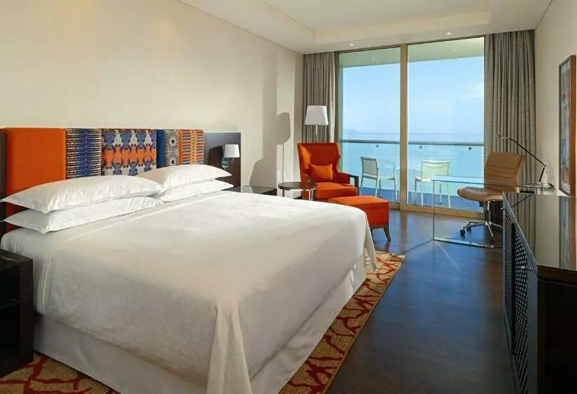 اتاق استاندارد با تخت بزرگ, Sheraton Grand Conakry