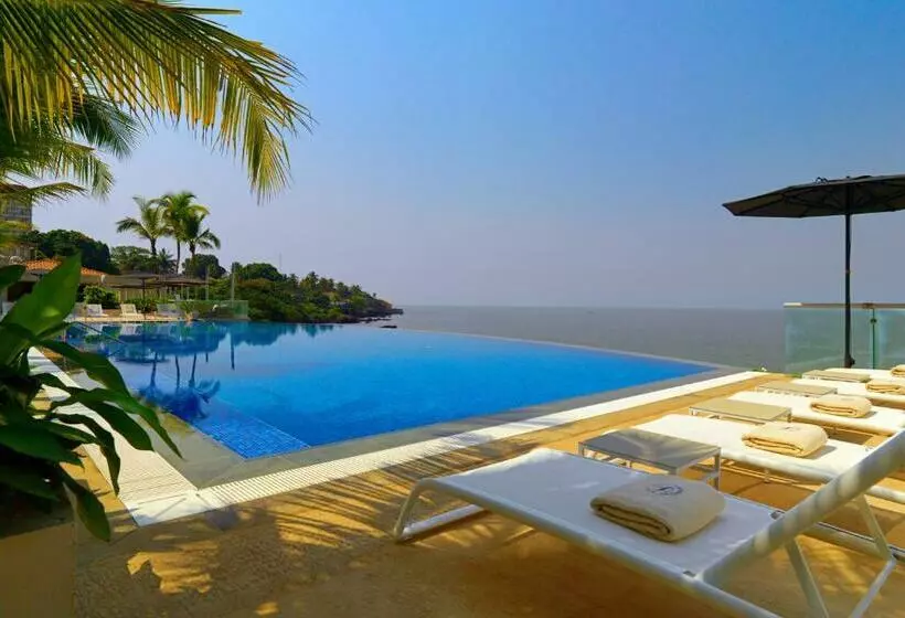 اتاق استاندارد با تخت بزرگ, Sheraton Grand Conakry
